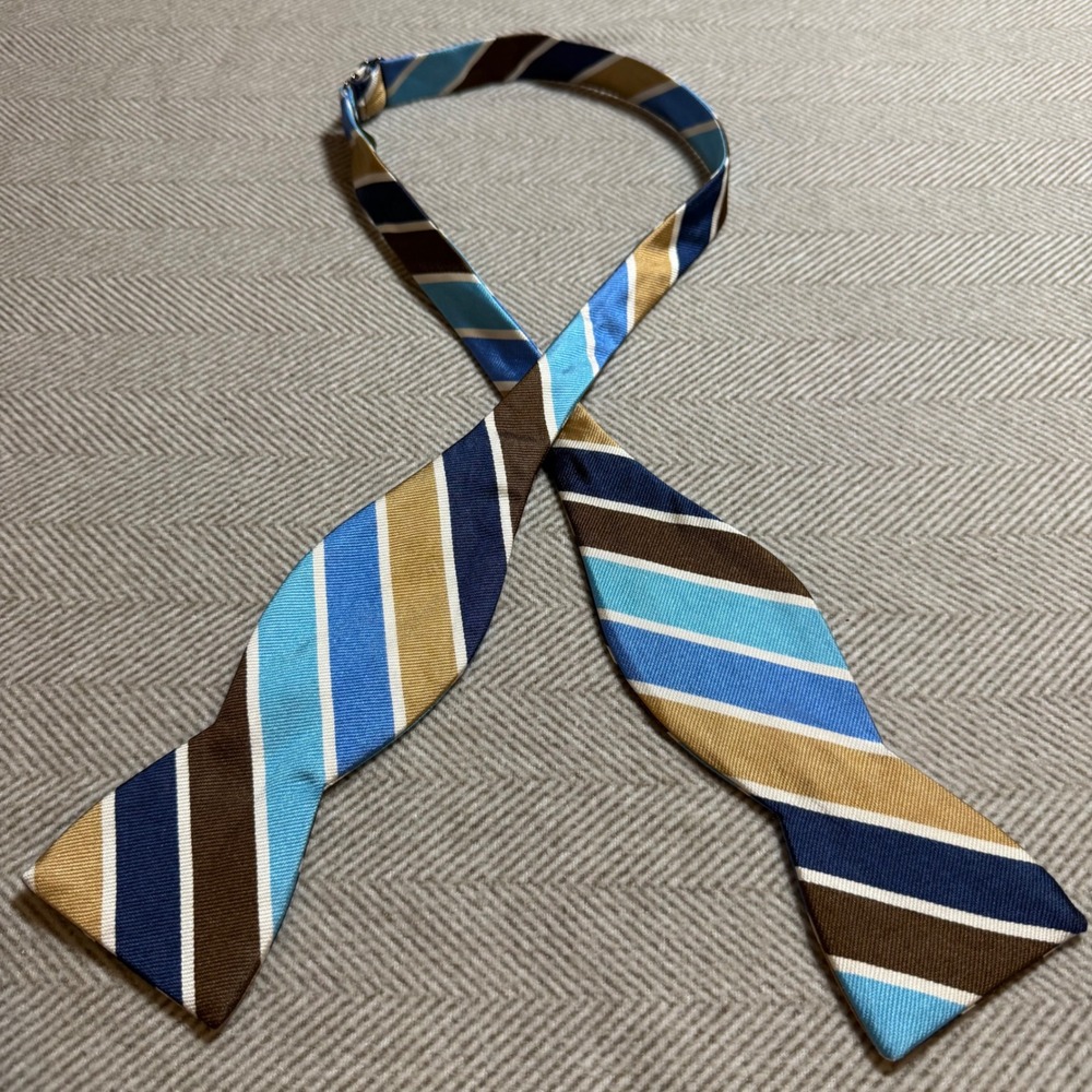Bills Private Stock Silk Bow Tie Blue Brown Striped Hand Sewn Vermont Mens Tie
